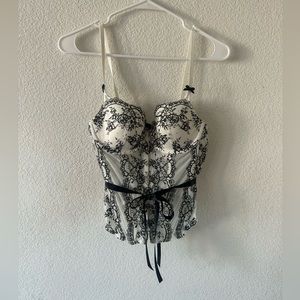 Black and white lace VS corset